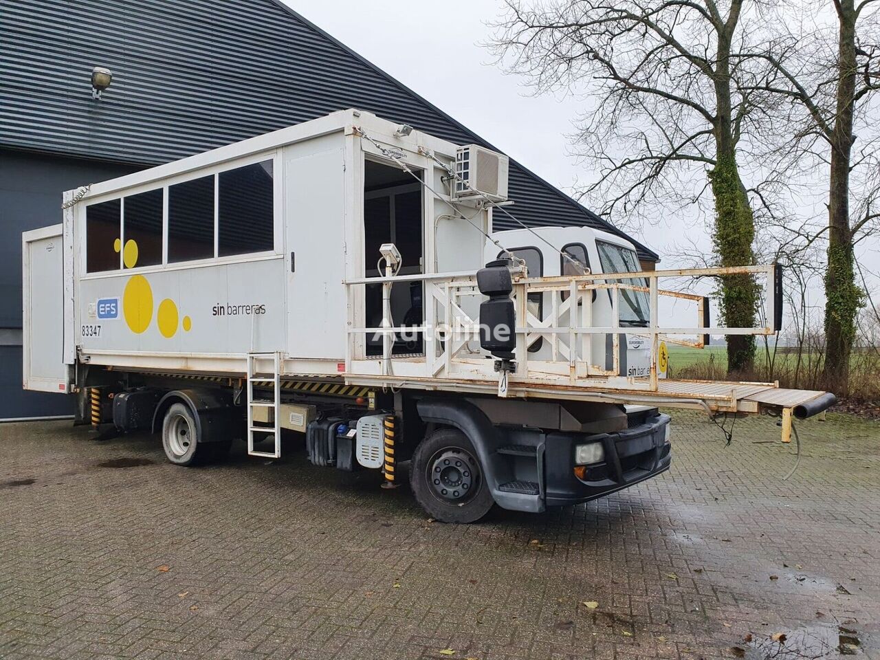 IVECO 120E18 / L1HALFCAB ambulift