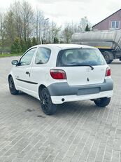 Toyota Yaris 1.0 hečbek