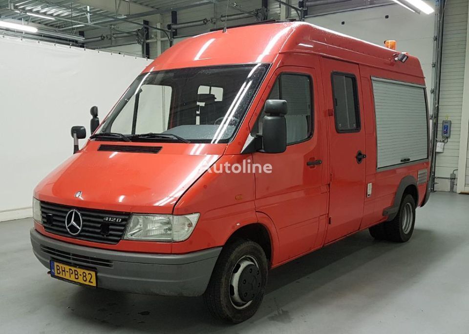 Mercedes-Benz 412D Sprinter minibus furgon