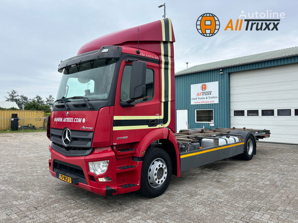 Mercedes-Benz Antos 2036 NL truck vozilo za prijevoz kontejnera